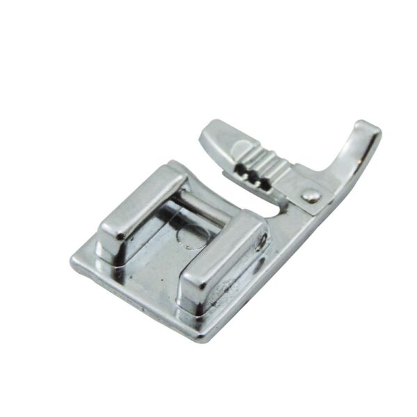 Alternative view of Calcador Para Passar Cordão
