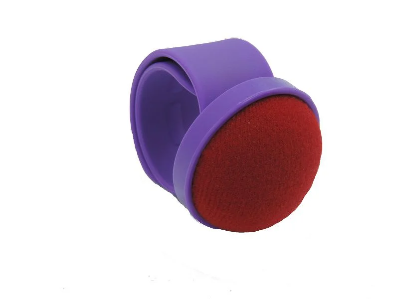Alfineteiro Roxo Almofadado de Pulso