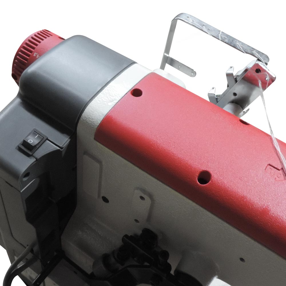 Máquina de Costura Galoneira Plana Direct Drive 3 Agulhas 5 Fios Base Fechada W-7 Dc/E Westman 5 Máquina de Costura Galoneira Plana Direct Drive 3 Agulhas 5 Fios Base Fechada W-7 Dc/E Westman - Imagem 4
