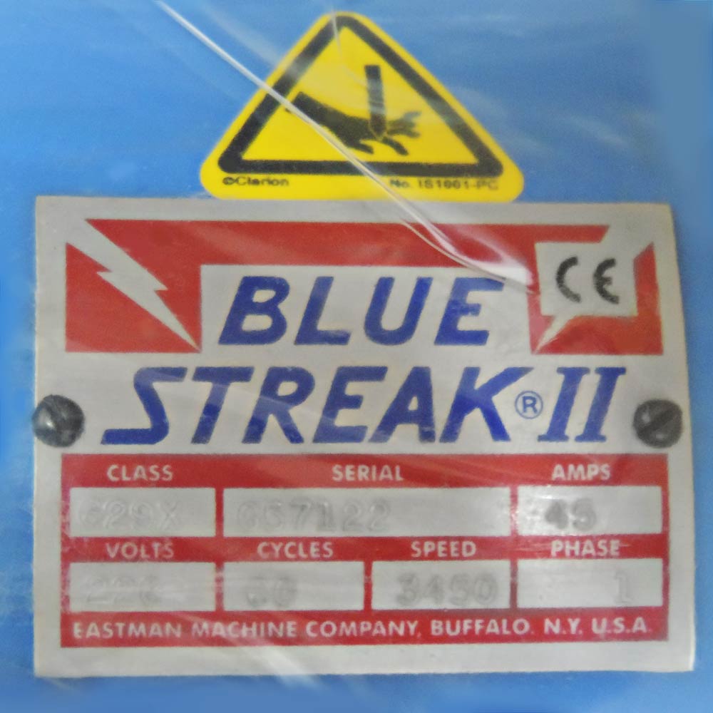 Máquina de Corte de Tecido Eastman Streak Ii Faca 8" 650W 3 Máquina de Corte de Tecido Eastman Streak Ii Faca 8" 650W - Imagem 2