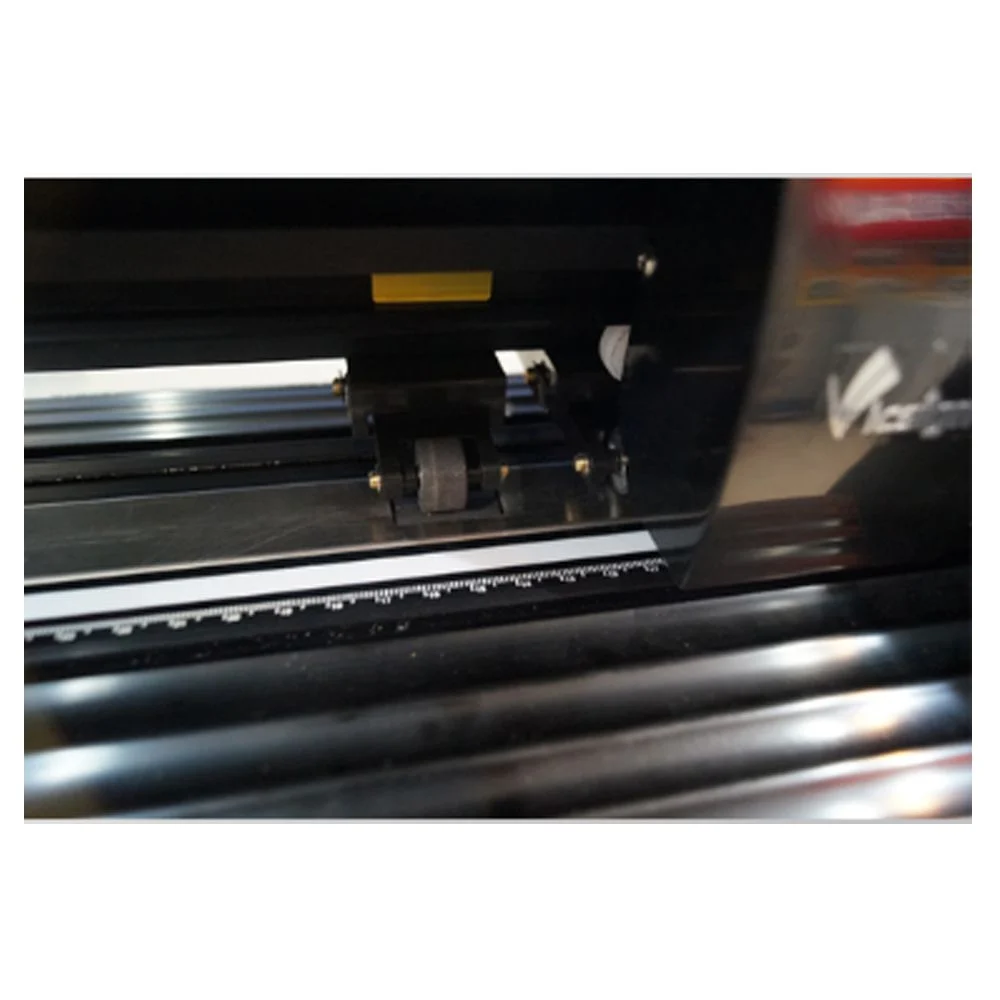 Plotter de Recorte 120 Cm com Laser para Contorno - Imagem 3