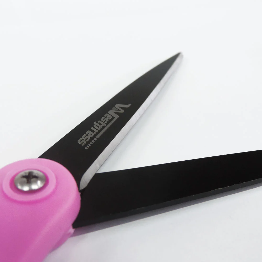 Tesoura Rosa 8,5 Polegadas Costura Uso Geral Titanium 5 Tesoura Rosa 8,5 Polegadas Costura Uso Geral Titanium - Imagem 5